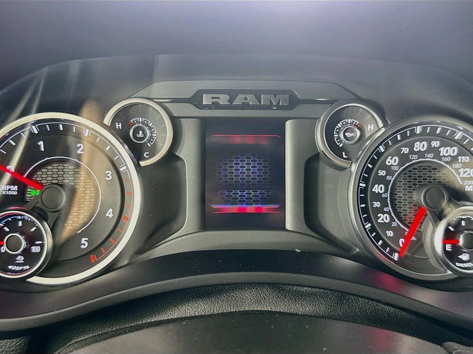 2025 Ram 2500 - Image 14 of 31