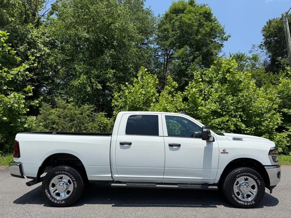 2025 Ram 2500 - Image 6 of 12
