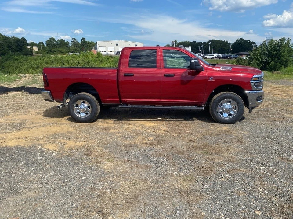2025 Ram 2500 - Image 4 of 12