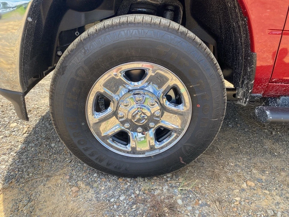 2025 Ram 2500 - Image 9 of 12