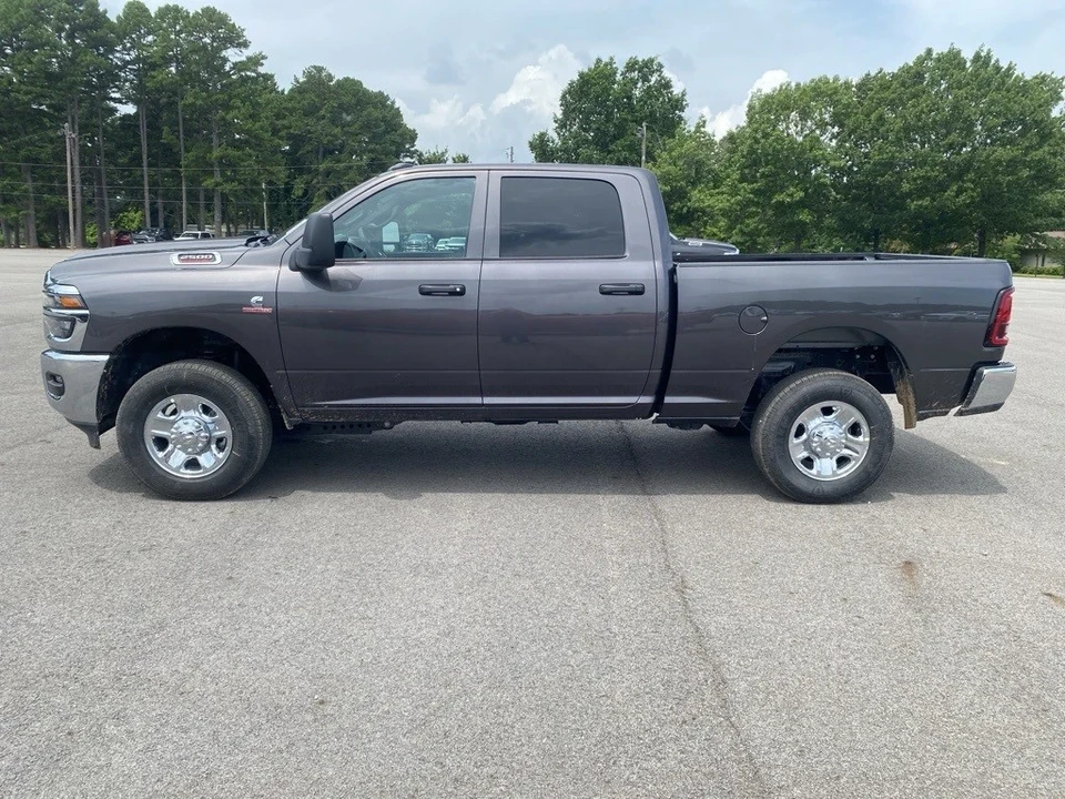 2025 Ram 2500 - Image 8 of 12