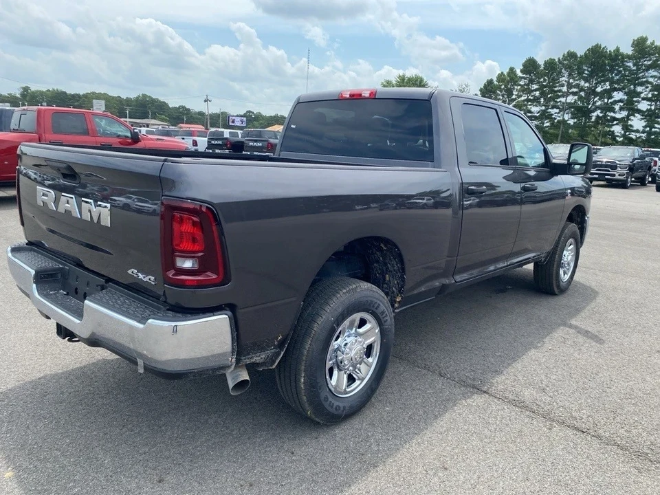 2025 Ram 2500 - Image 5 of 12