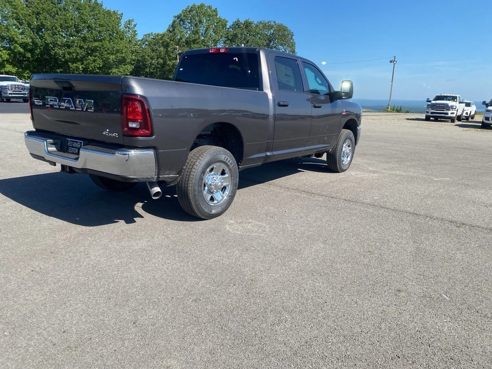 2025 Ram 2500 - Image 5 of 12