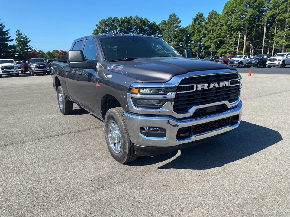 2025 Ram 2500 - Image 3 of 12