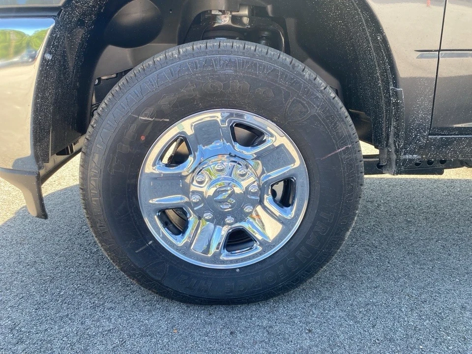 2025 Ram 2500 - Image 9 of 12