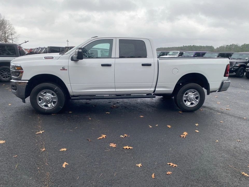 2025 Ram 2500 - Image 8 of 12