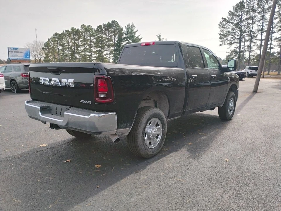 2025 Ram 2500 - Image 5 of 12