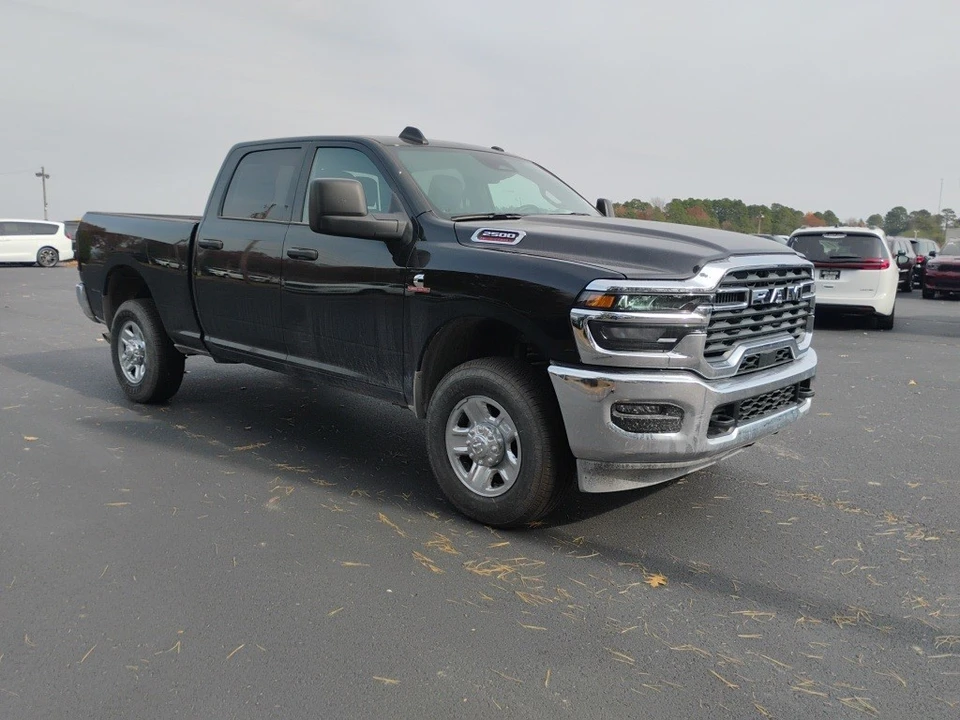 2025 Ram 2500 - Image 3 of 12