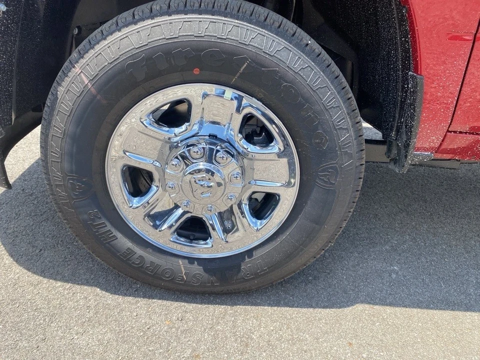 2025 Ram 2500 - Image 9 of 12