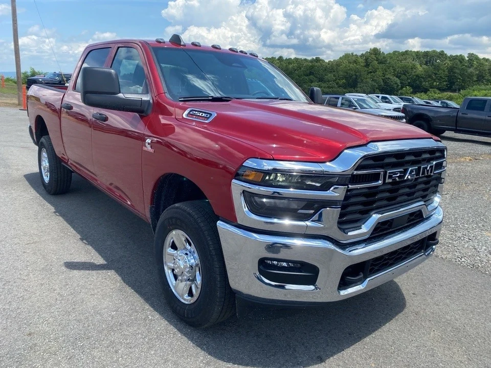 2025 Ram 2500 - Image 3 of 12