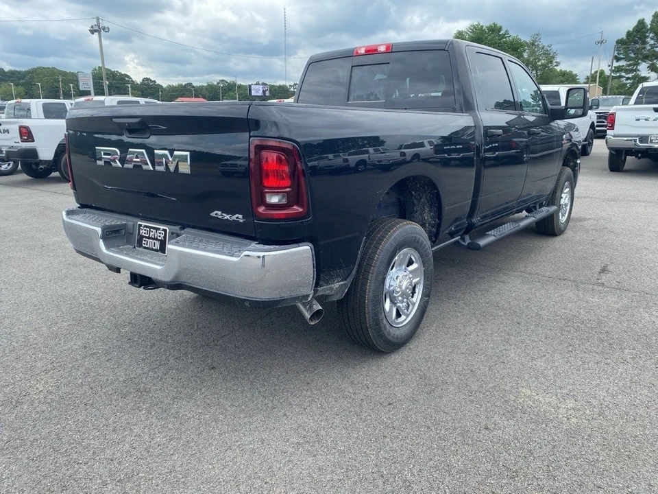 2025 Ram 2500 - Image 5 of 12
