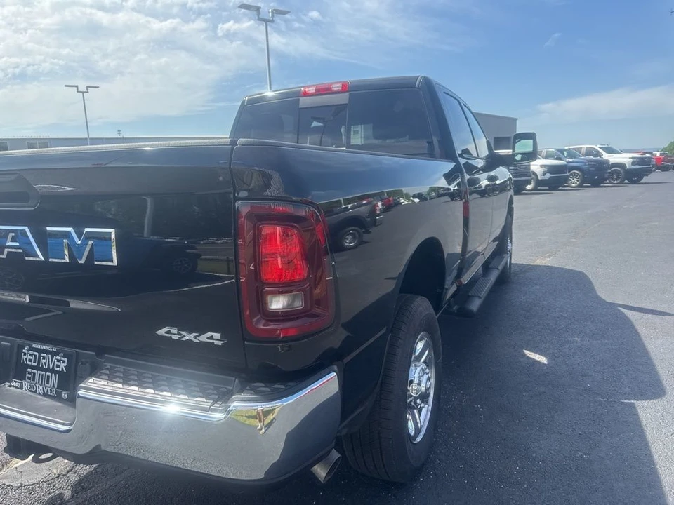 2025 Ram 2500 - Image 6 of 24