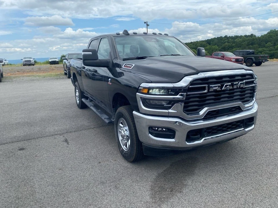 2025 Ram 2500 - Image 3 of 12