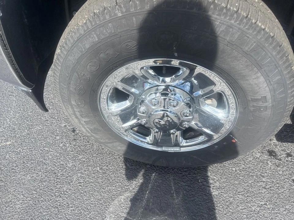 2025 Ram 2500 - Image 10 of 24