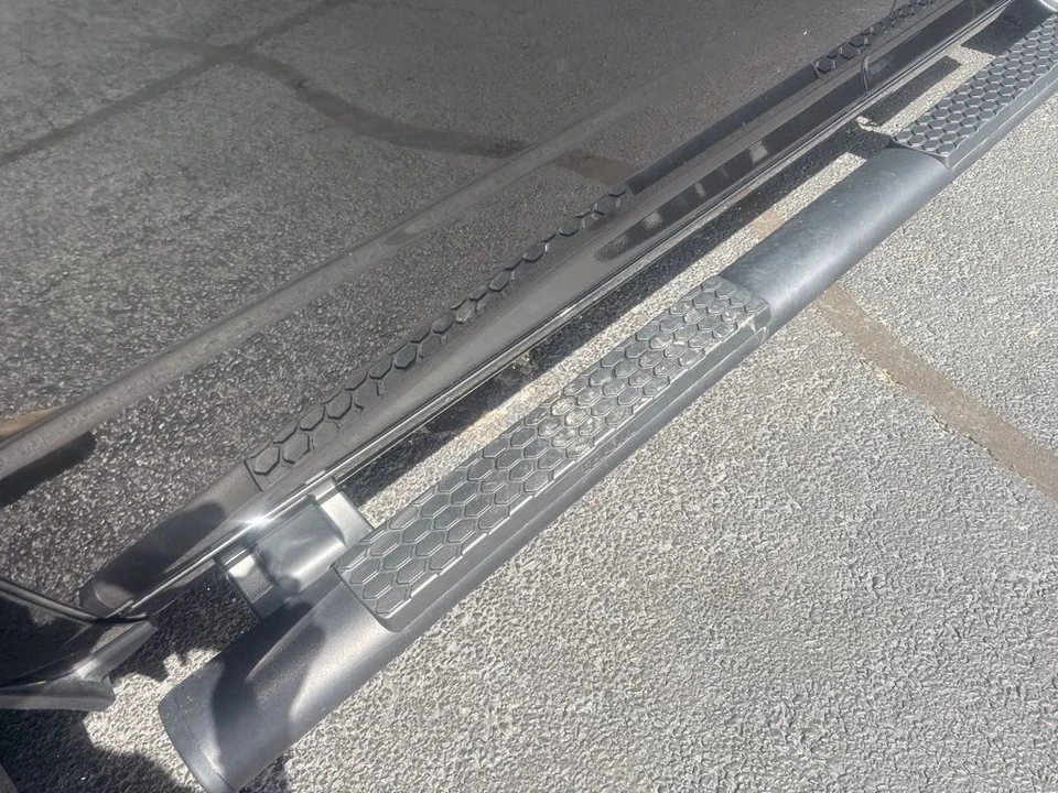 2025 Ram 2500 - Image 13 of 24