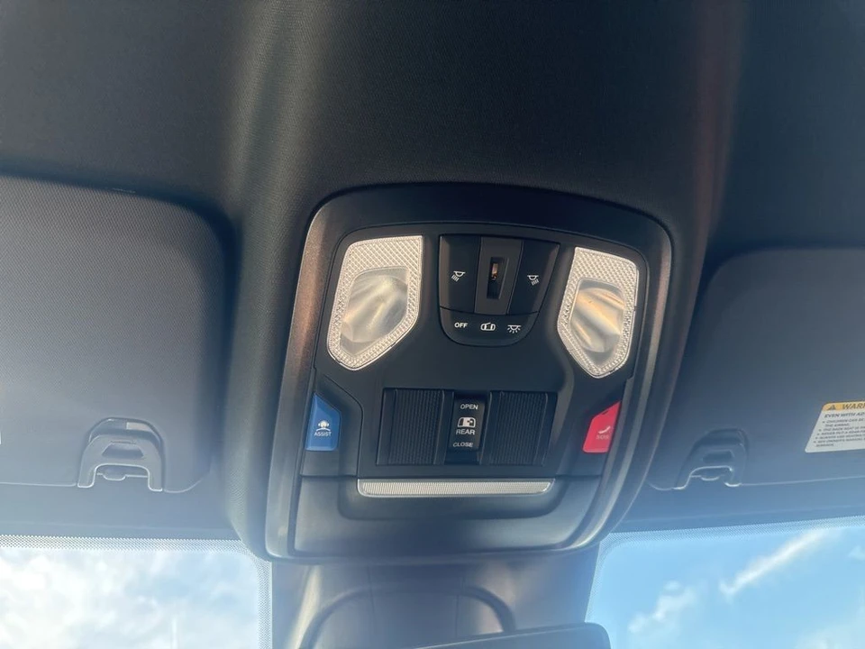 2025 Ram 2500 - Image 23 of 24