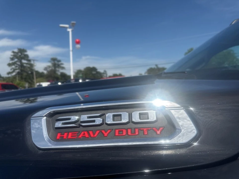 2025 Ram 2500 - Image 11 of 24