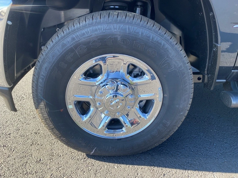 2025 Ram 2500 - Image 9 of 12