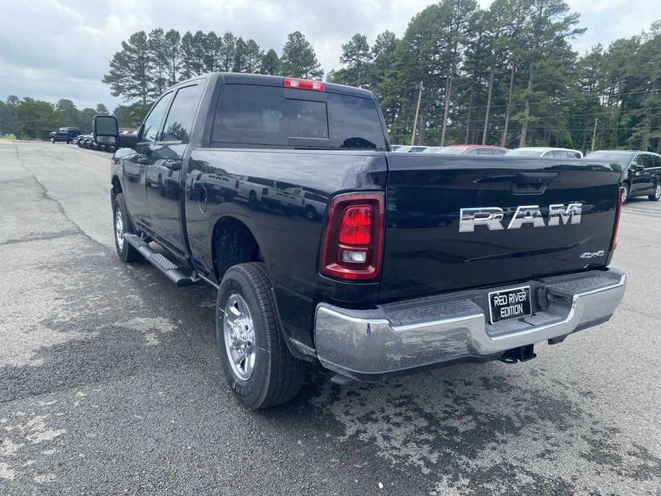 2025 Ram 2500 - Image 7 of 12