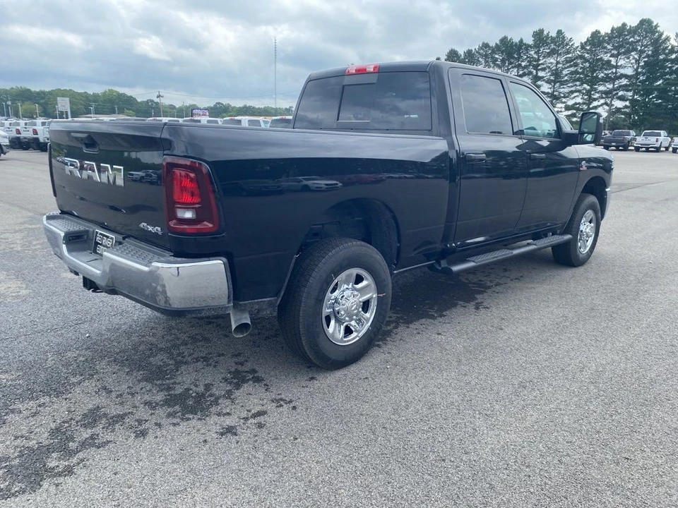 2025 Ram 2500 - Image 5 of 12