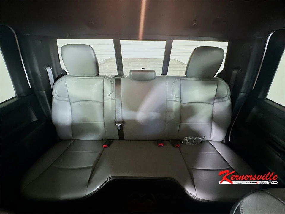 2025 Ram 2500 - Image 13 of 21