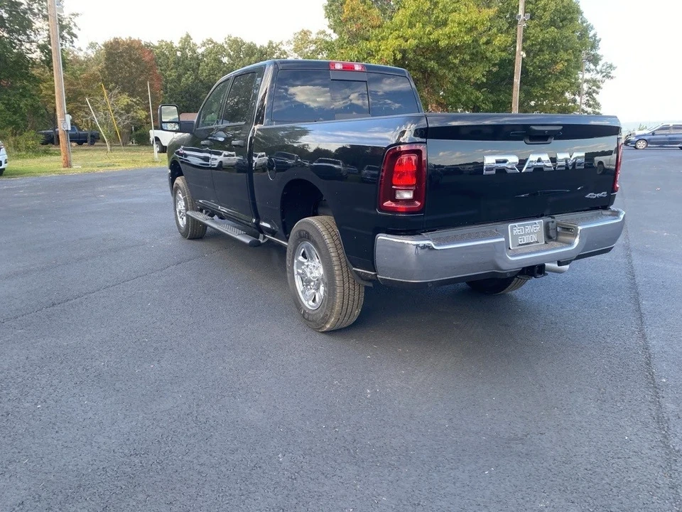 2025 Ram 2500 - Image 7 of 12
