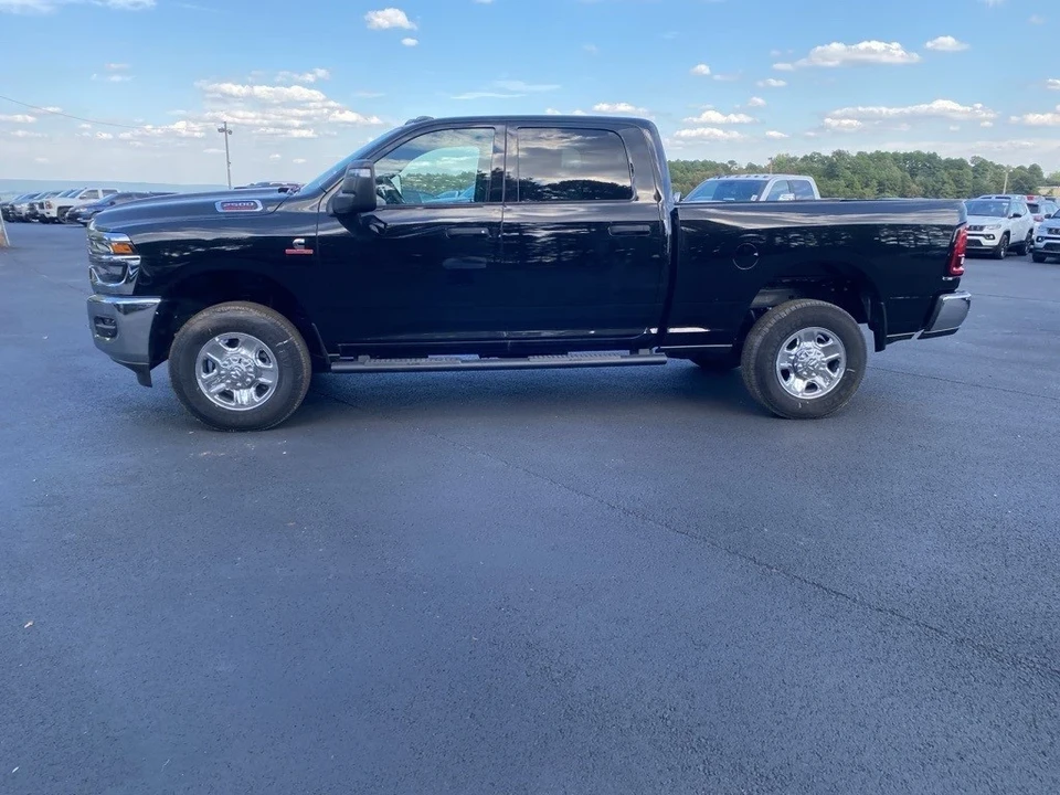 2025 Ram 2500 - Image 8 of 12