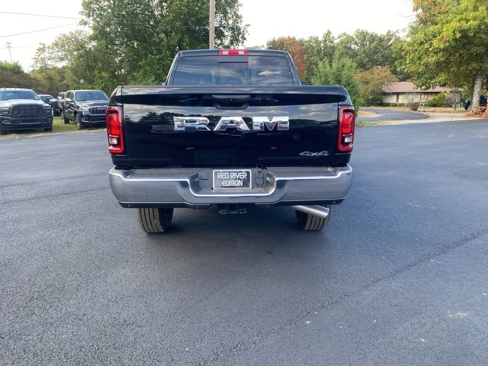 2025 Ram 2500 - Image 6 of 12