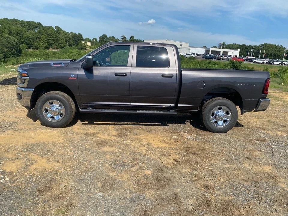 2025 Ram 2500 - Image 8 of 12