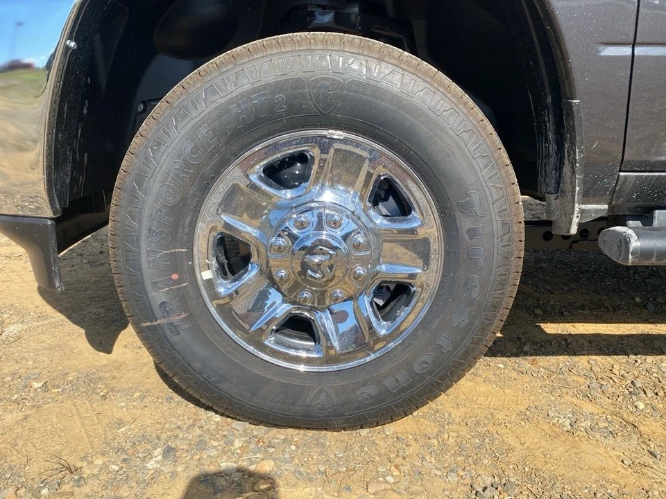 2025 Ram 2500 - Image 9 of 12
