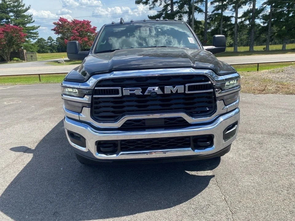 2025 Ram 2500 - Image 2 of 12