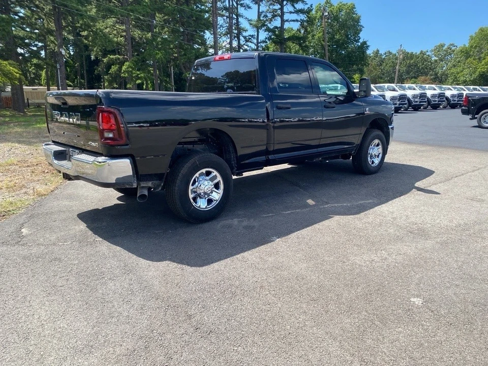 2025 Ram 2500 - Image 5 of 12