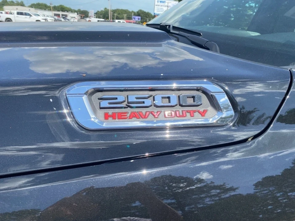 2025 Ram 2500 - Image 10 of 12