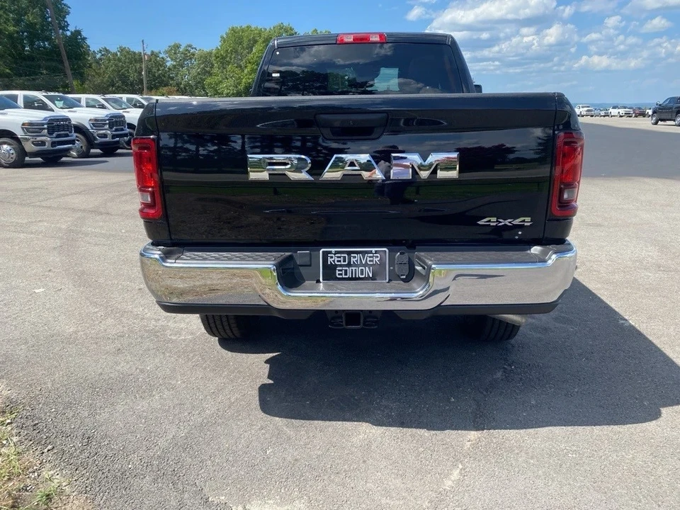 2025 Ram 2500 - Image 6 of 12