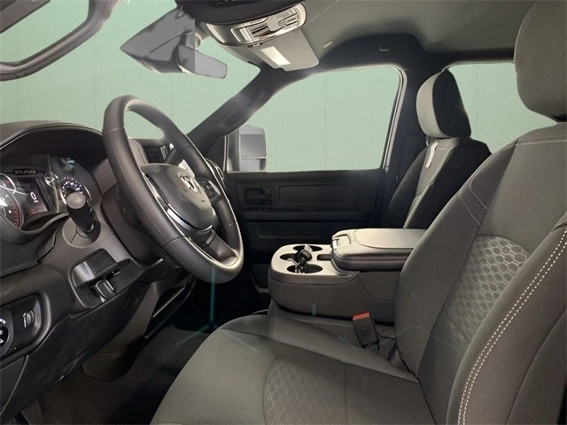 2025 Ram 2500 - Image 18 of 21
