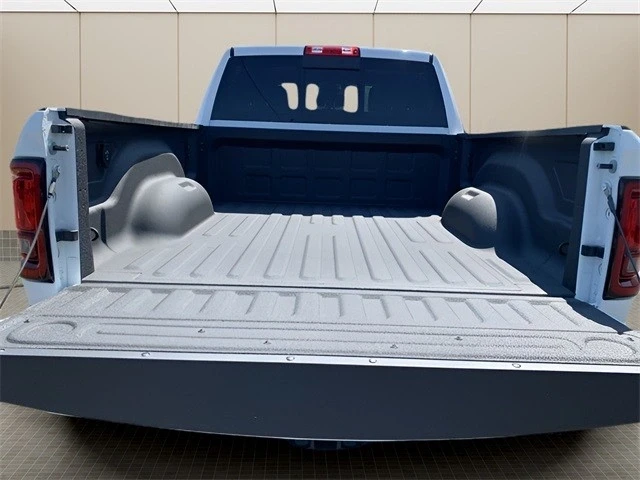 2025 Ram 2500 - Image 14 of 21