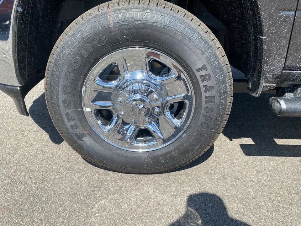 2025 Ram 2500 - Image 8 of 11