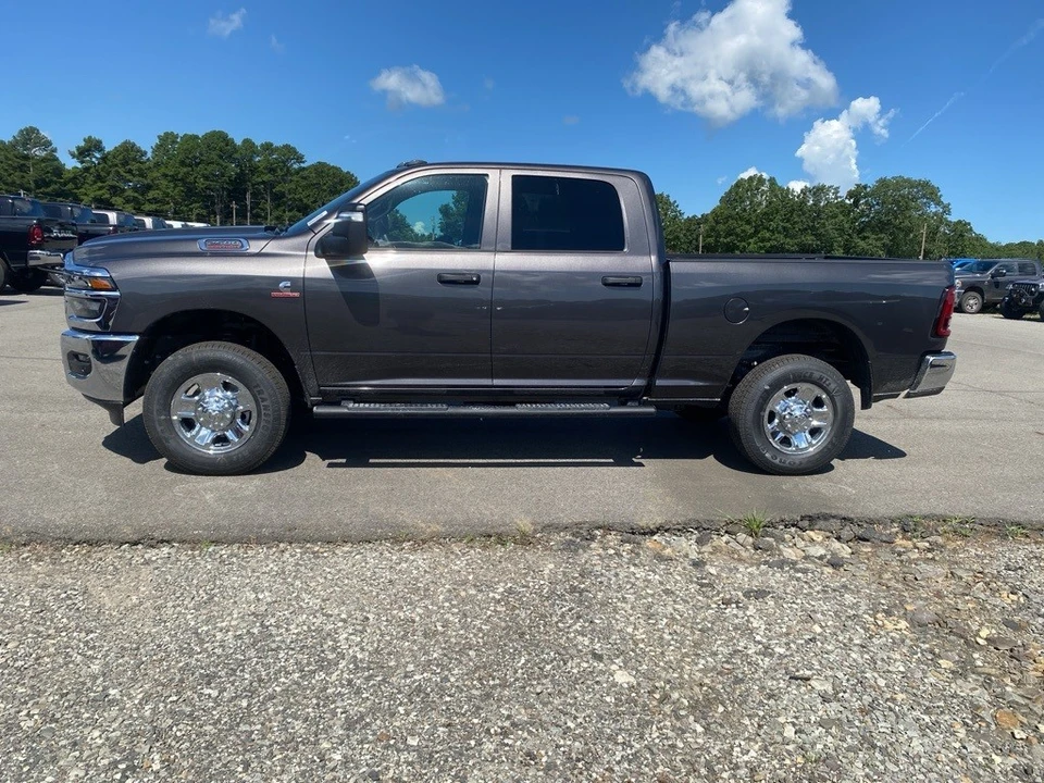2025 Ram 2500 - Image 8 of 12