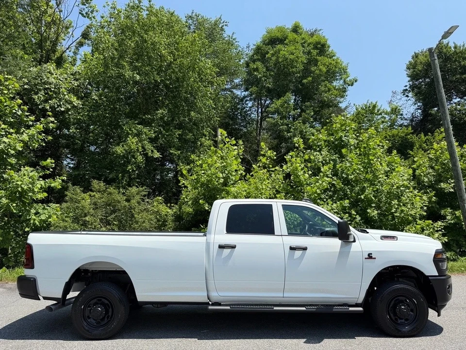 2025 Ram 2500 - Image 6 of 21