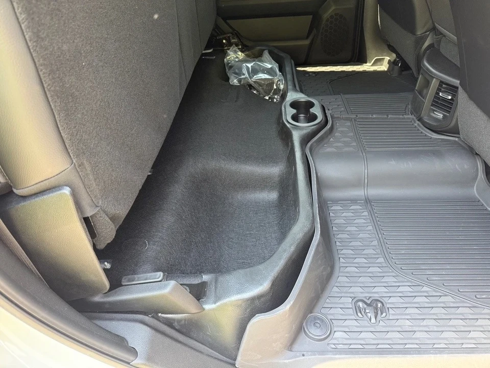 2025 Ram 2500 - Image 17 of 21