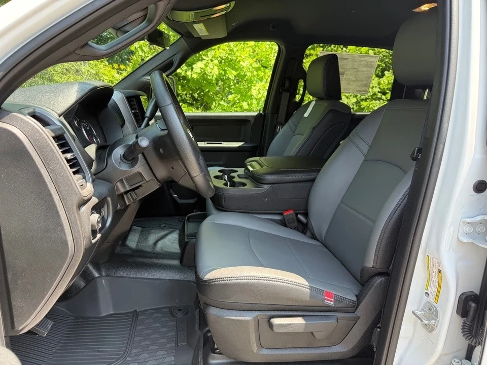 2025 Ram 2500 - Image 13 of 21