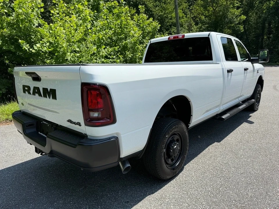 2025 Ram 2500 - Image 7 of 21
