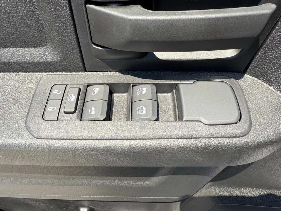 2025 Ram 2500 - Image 14 of 21