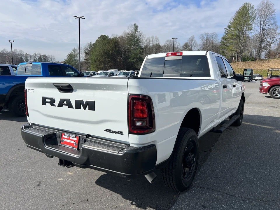 2025 Ram 2500 - Image 3 of 12