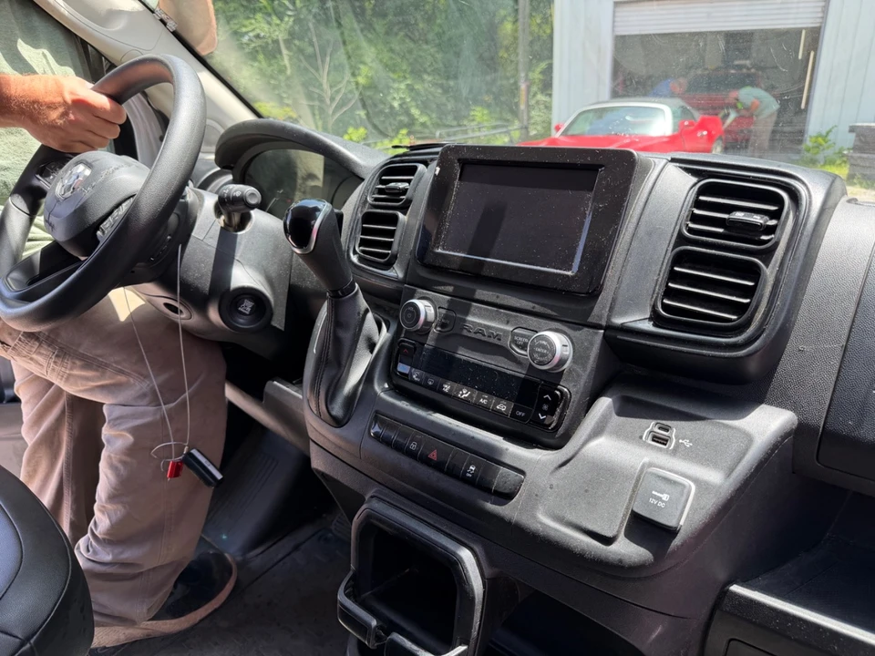 2025 Ram 2500 - Image 9 of 25