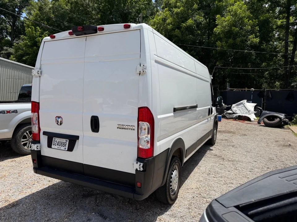 2025 Ram 2500 - Image 4 of 25
