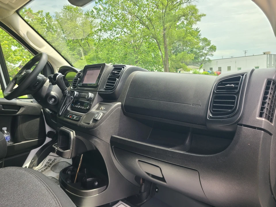 2025 Ram 2500 - Image 11 of 26