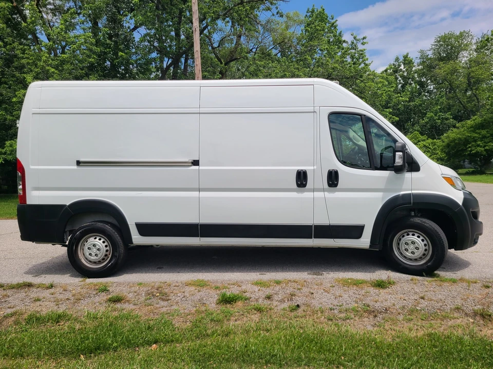 2025 Ram 2500 - Image 6 of 26