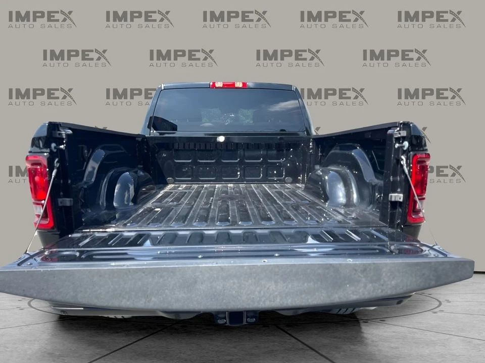 2025 Ram 2500 - Image 23 of 31