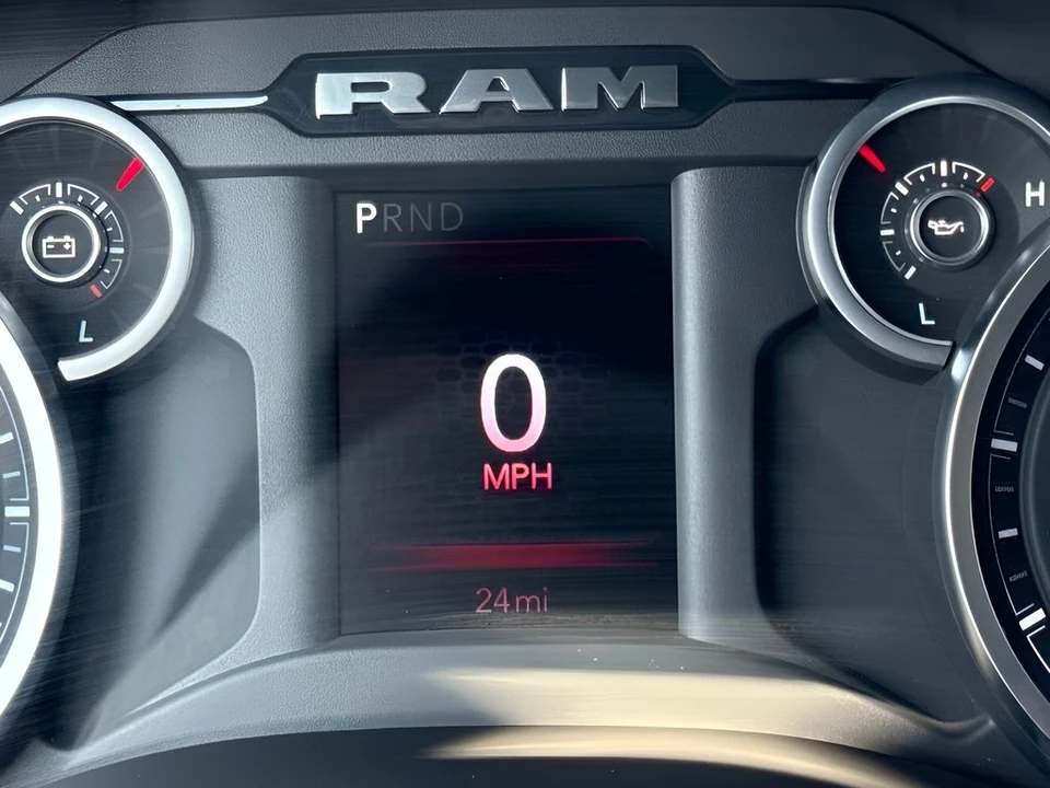 2025 Ram 2500 - Image 19 of 31